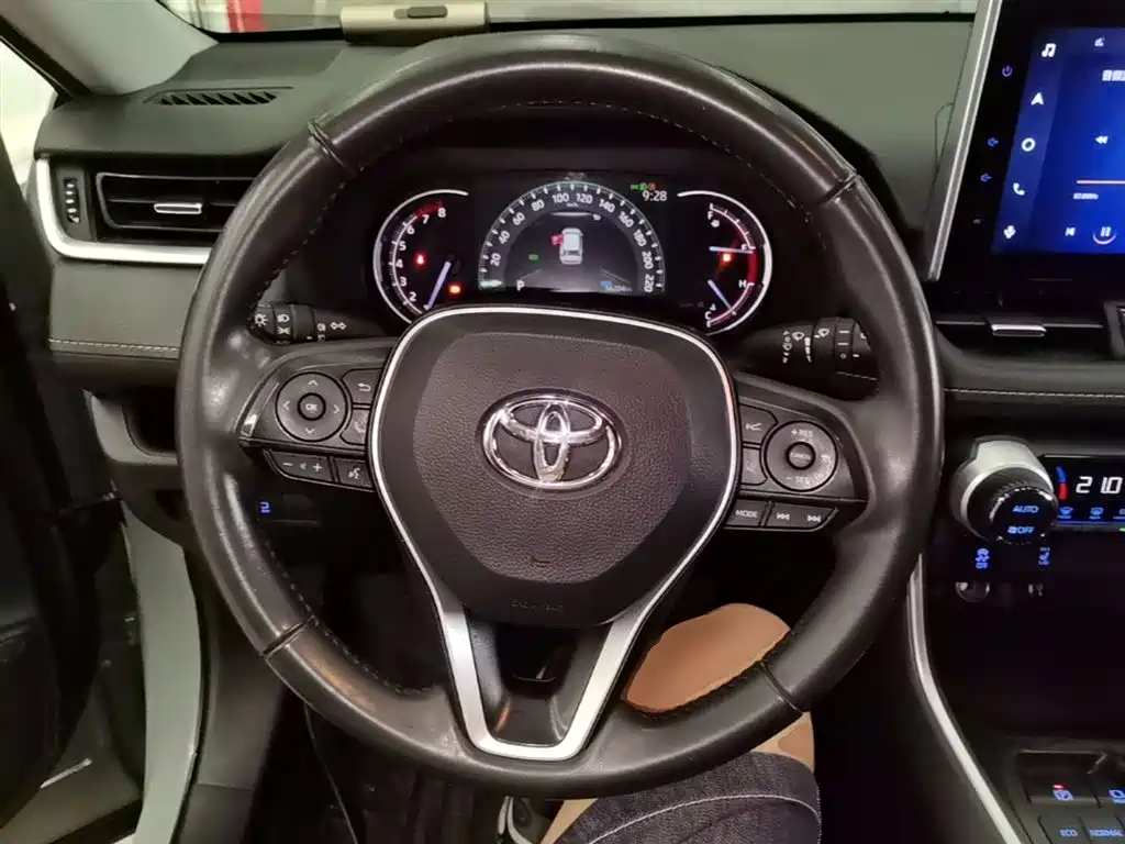 Toyota RAV4 Rongfang 2021 2.0L CVT 2WD Trend PLUS фото 11