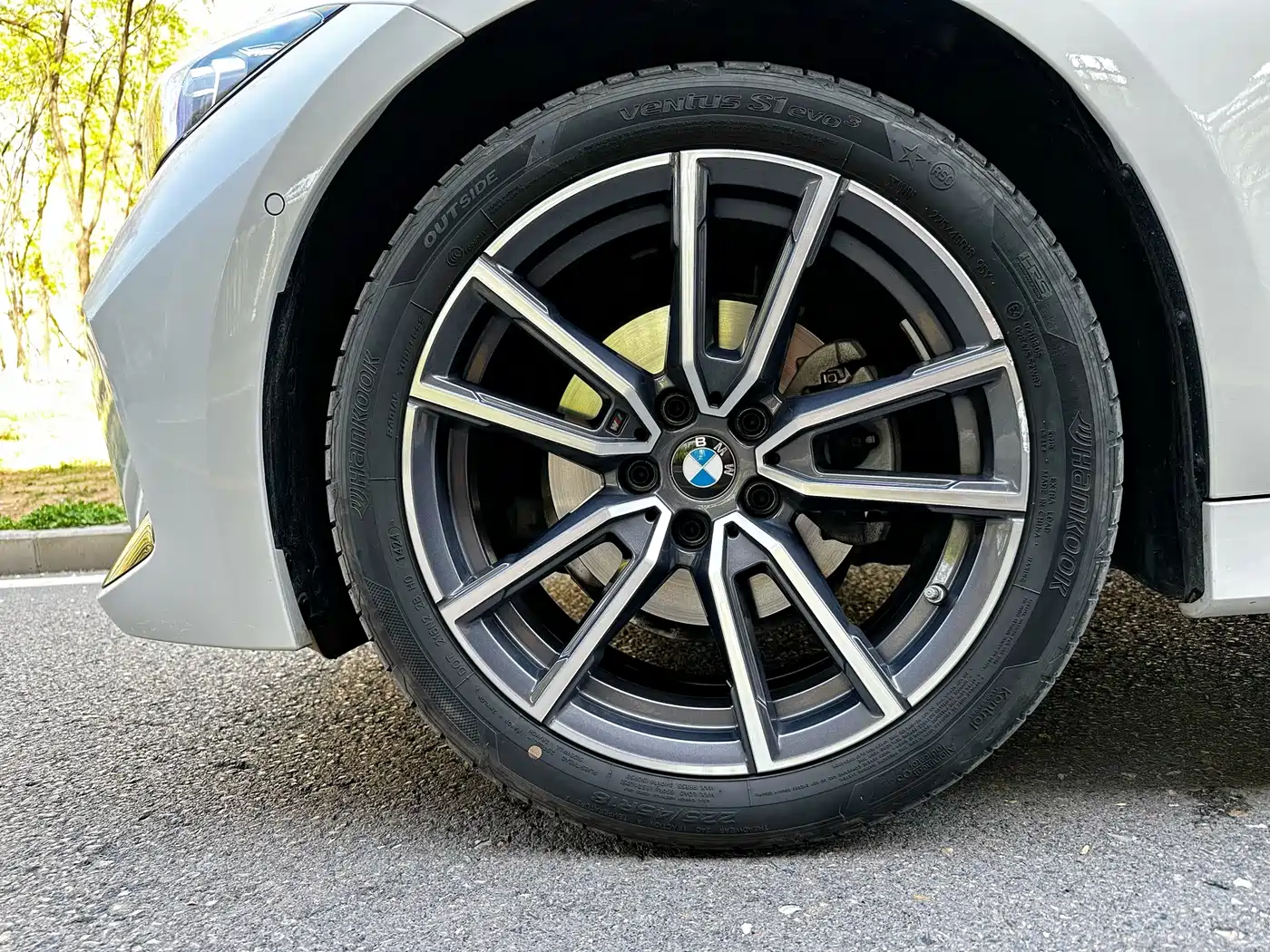 BMW 3 Series 2024 325Li M Sport Package фото 6