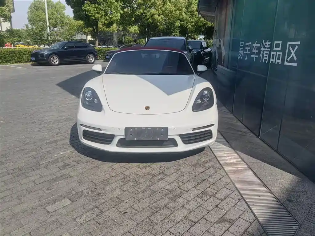 Porsche 718 2022 Boxster 2.0T фото 2