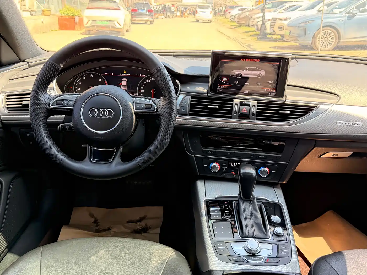 Audi A6L 2018 30th Anniversary 45 TFSI quattro Sport фото 14