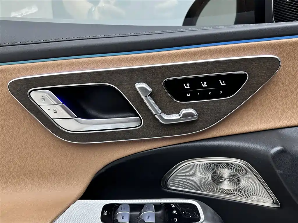 Mercedes-Benz E-Class 2024 Model E 300 L Luxury фото 9