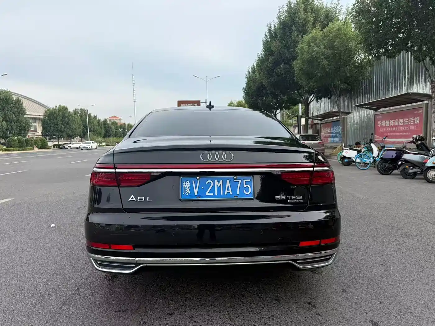 Фото 8 - Audi A8