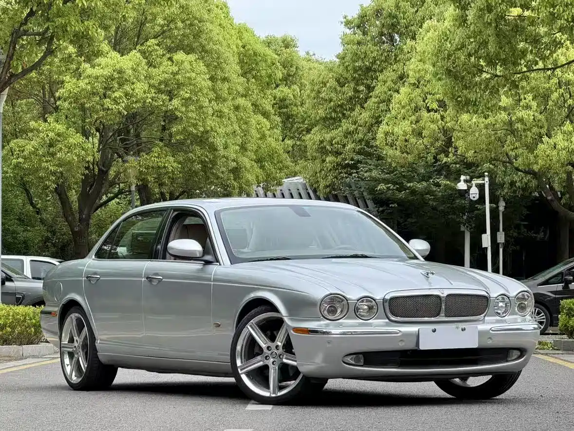Jaguar XJ 2007 Model XJ6L 3.0 Royal Long Wheelbase фото 13
