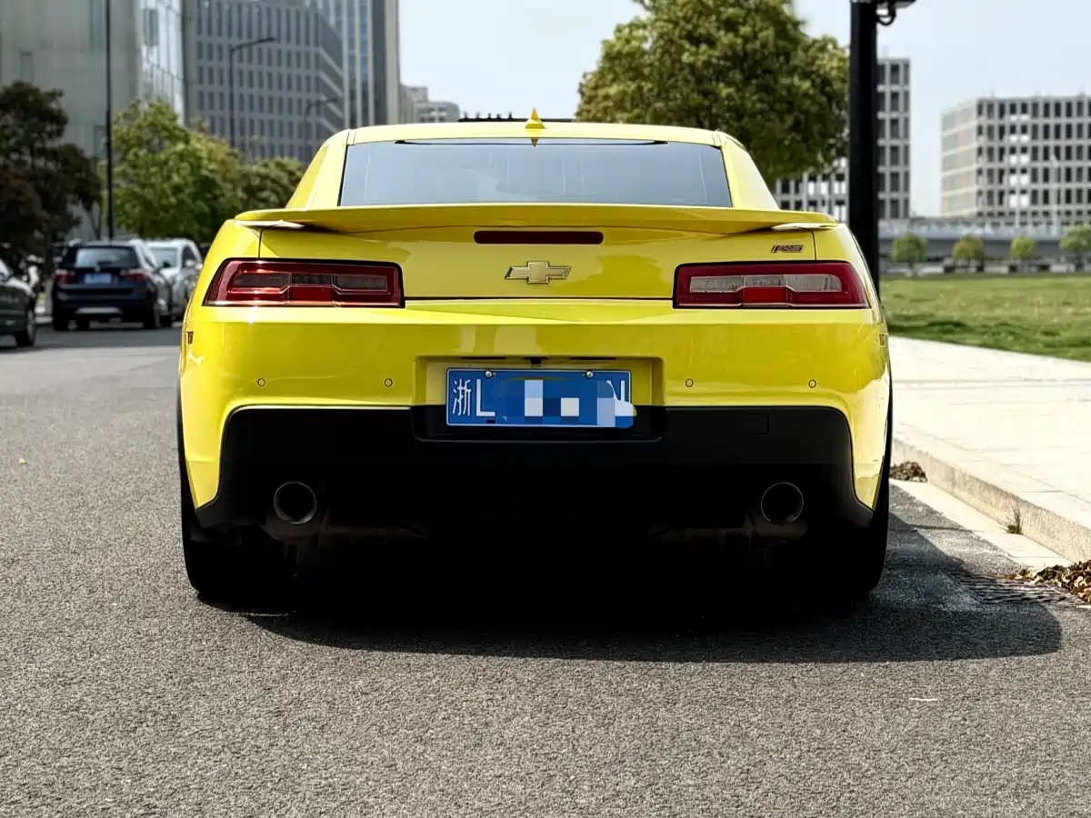 Chevrolet Camaro 2015 3.6L RS Limited Edition фото 3