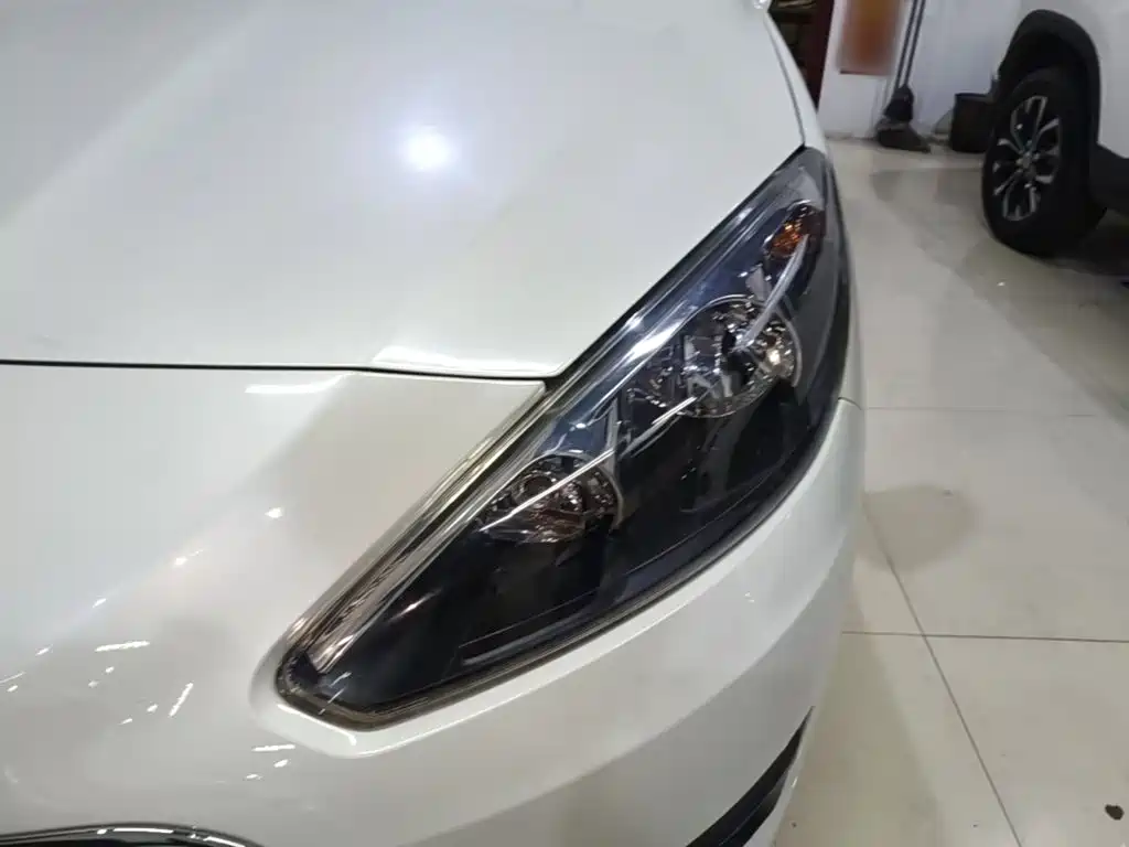Peugeot 308 2017 2014 Model Joy Edition Classic 1.6L Manual Superior Style
