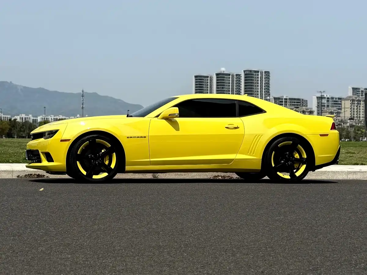 Chevrolet Camaro 2015 3.6L RS Limited Edition фото 4
