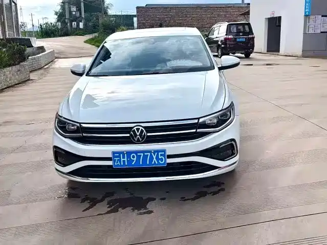 Volkswagen Bora 2023 280TSI DSG Prestige Edition — фото 2
