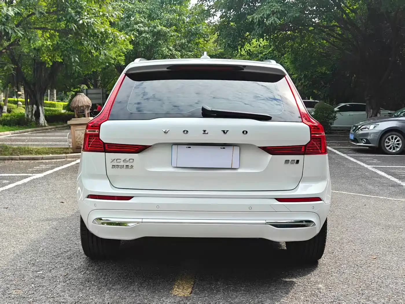 Volvo XC60 2025 2025 B5 AWD Smart Elite Luxury Edition