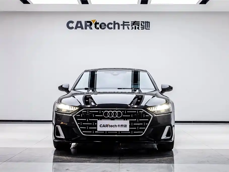 Audi A7L 2024 45TFSI S-line Dream Edition Crystal Package фото 2