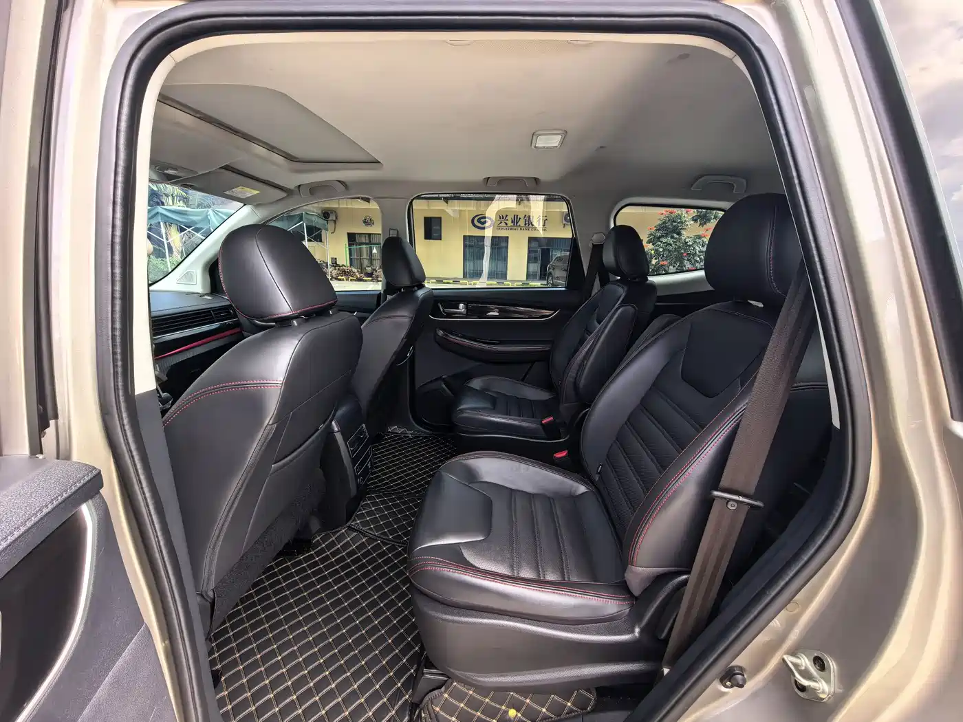 Dongfeng Fengxing Jingyi X6 2018 2017 Dynamic Series 1.5T CVT Premium