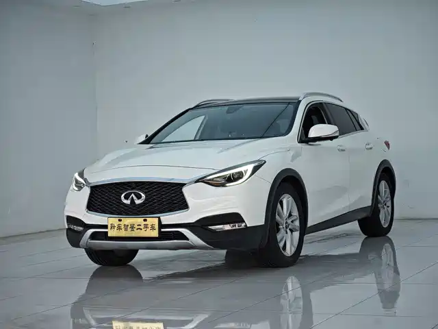 INFINITI QX30
