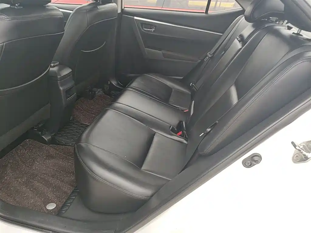 Toyota Corolla 2017 Facelift 1.2T S-CVT GL-i фото 17