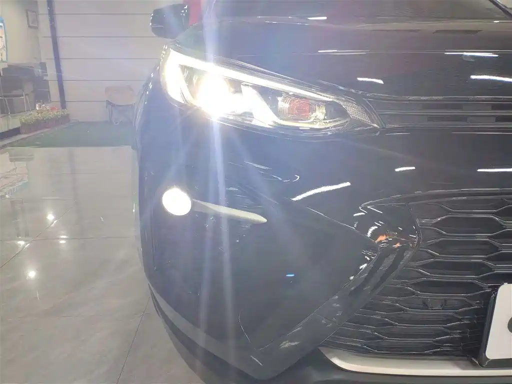 Toyota Wildlander 2023 2.0L CVT FWD Luxury PLUS фото 4