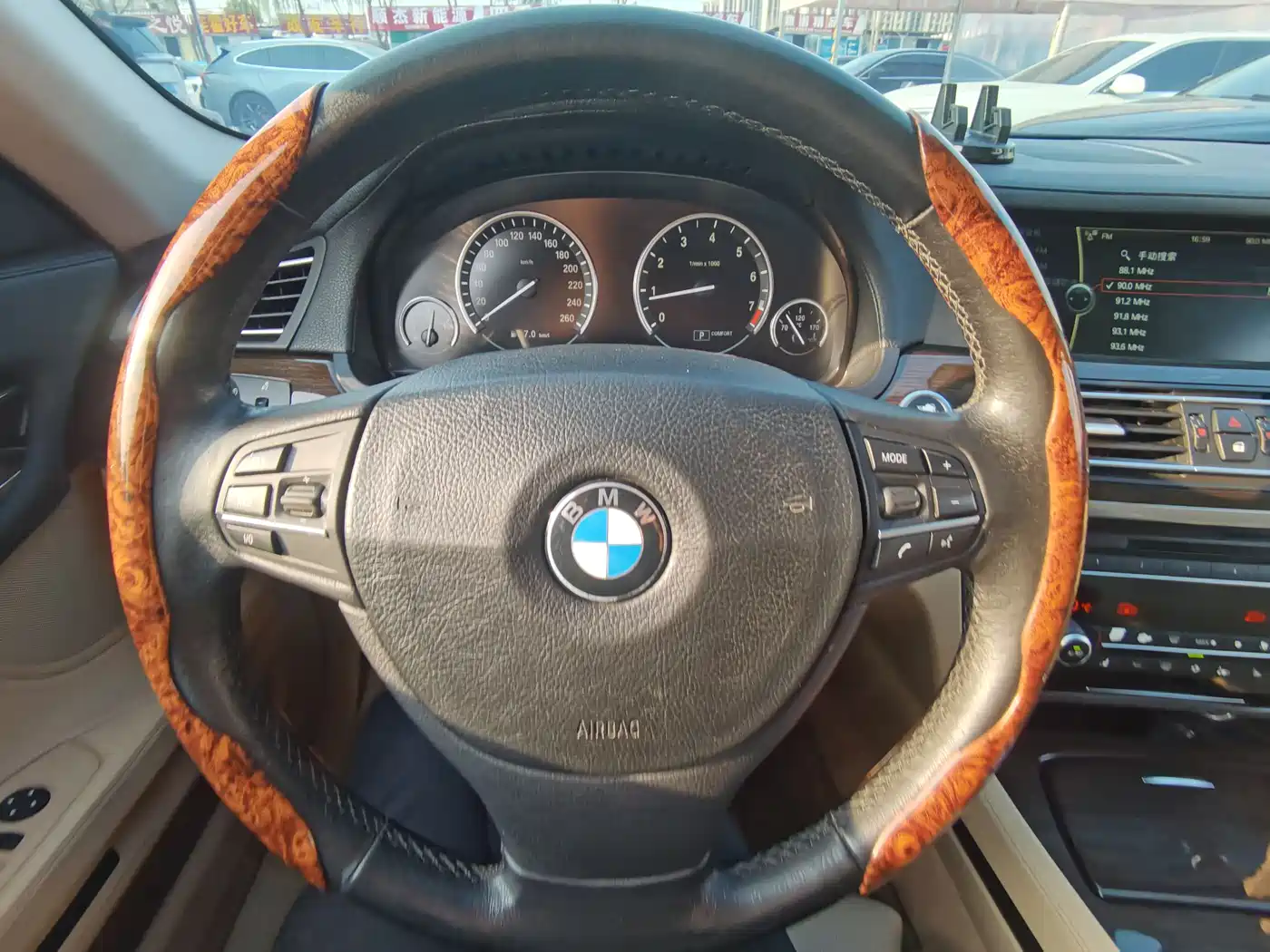 BMW 7 Series 2009 730Li Luxury фото 28