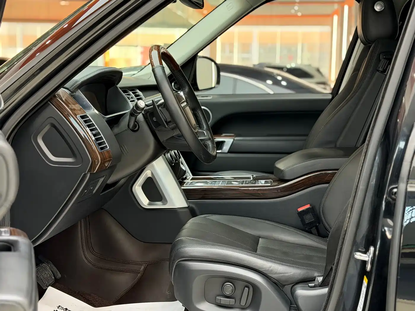 Land Rover Range Rover 2016 3.0 SC V6 Vogue LWB фото 7