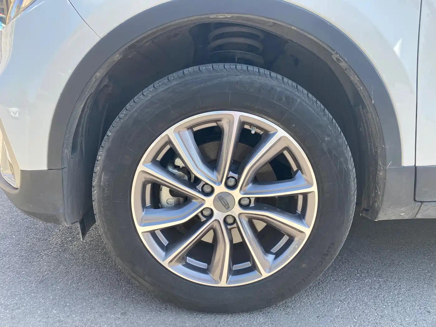 GEELY AUTOMOBILE BOYUE