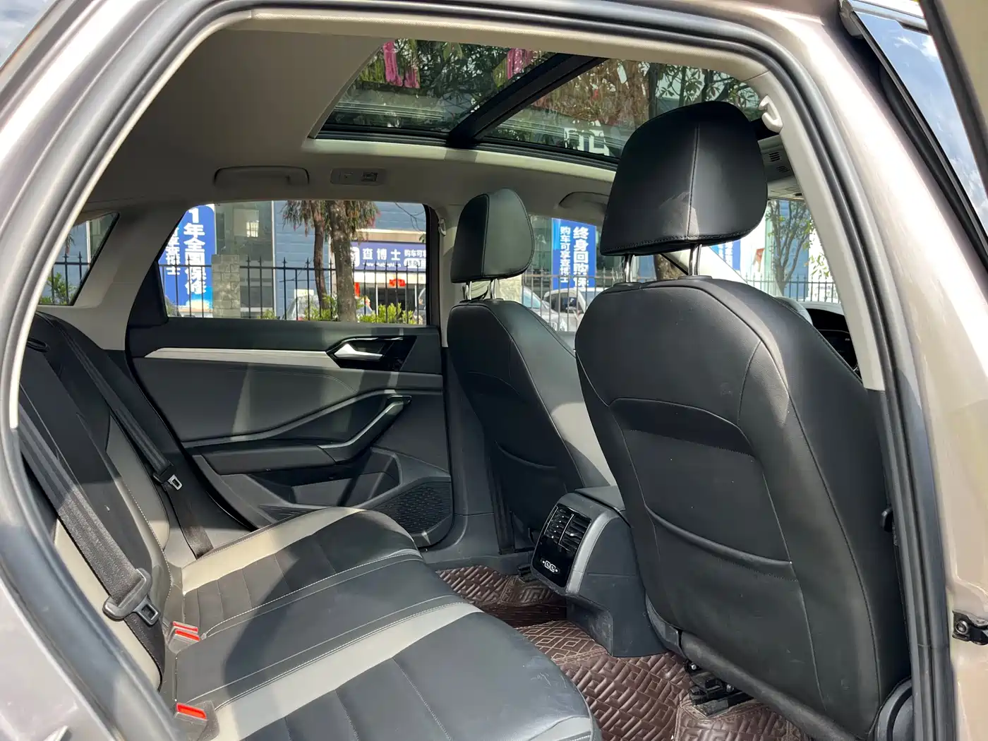 Volkswagen Sagitar 2021 280TSI DSG Surpassing Edition фото 7