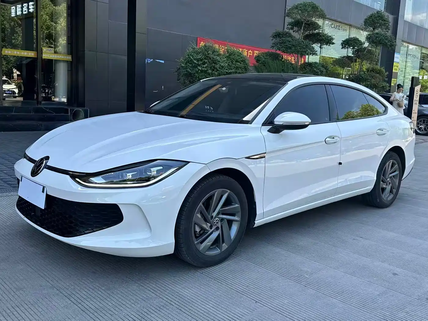 Volkswagen Lamando 2023 Lamando L 280TSI DSG Glamour Edition