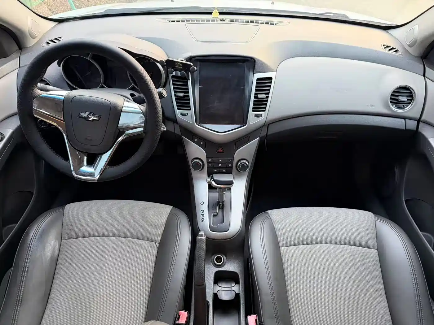 Chevrolet Cruze 2013 1.6L SL Universe AT фото 7