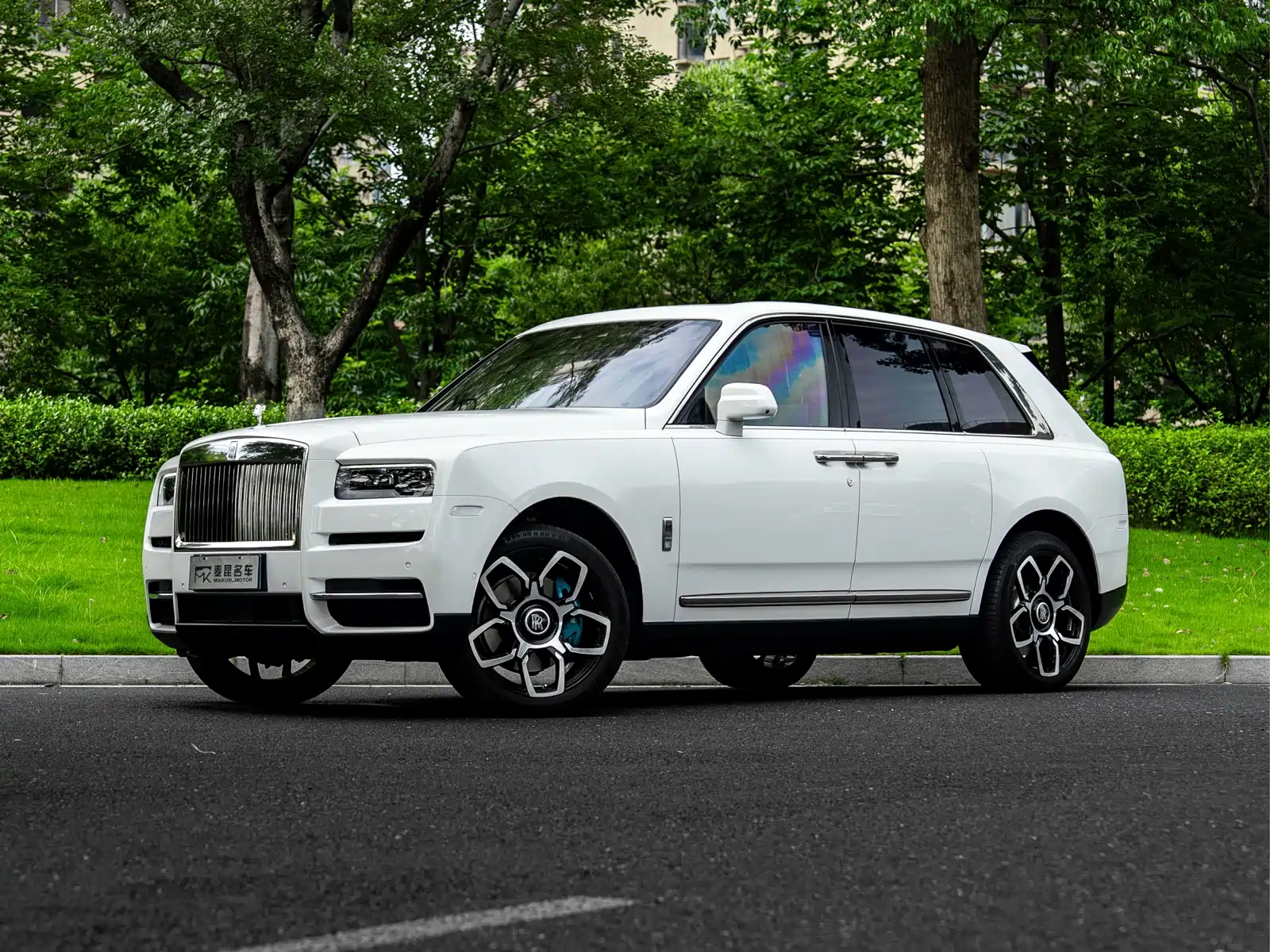 Фото 1 - Rolls-Royce Cullinan
