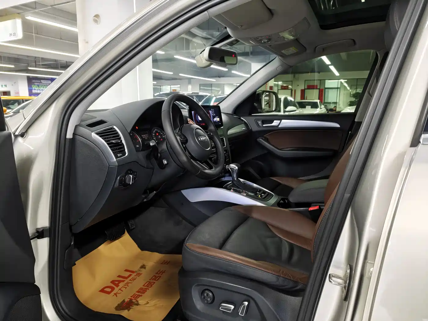 Audi Q5 2017 40 TFSI Technology фото 9