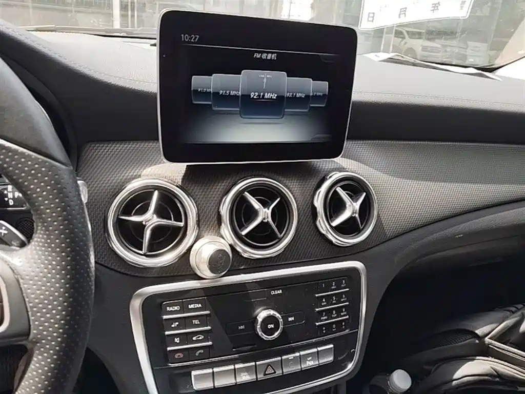 Mercedes-Benz GLA 2018 GLA 200 Fashion фото 13