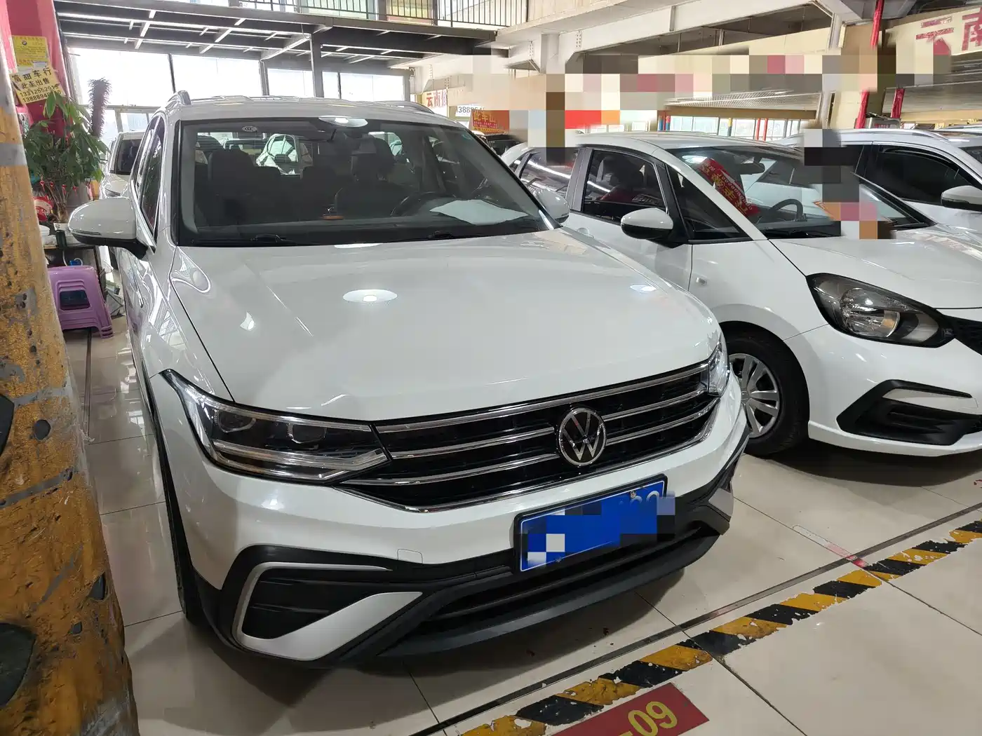 Volkswagen Tiguan L 2022 330TSI Automatic 2WD Comfort Edition фото 3