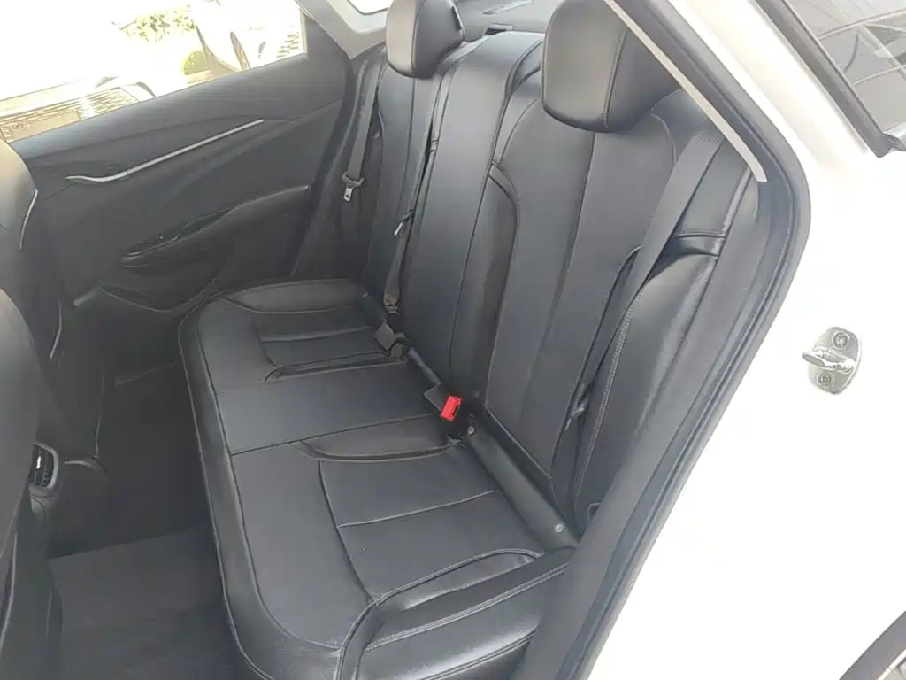 Фото 17 - Buick Excelle