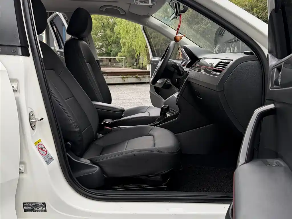 Volkswagen Santana 2017 Gran Santana 1.6L Auto Luxury фото 11