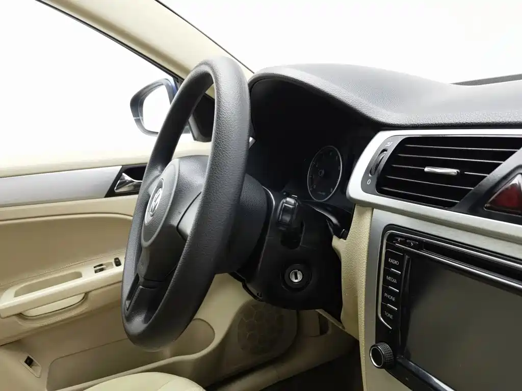 Volkswagen Bora 2011 2011 1.6L Automatic Fashion