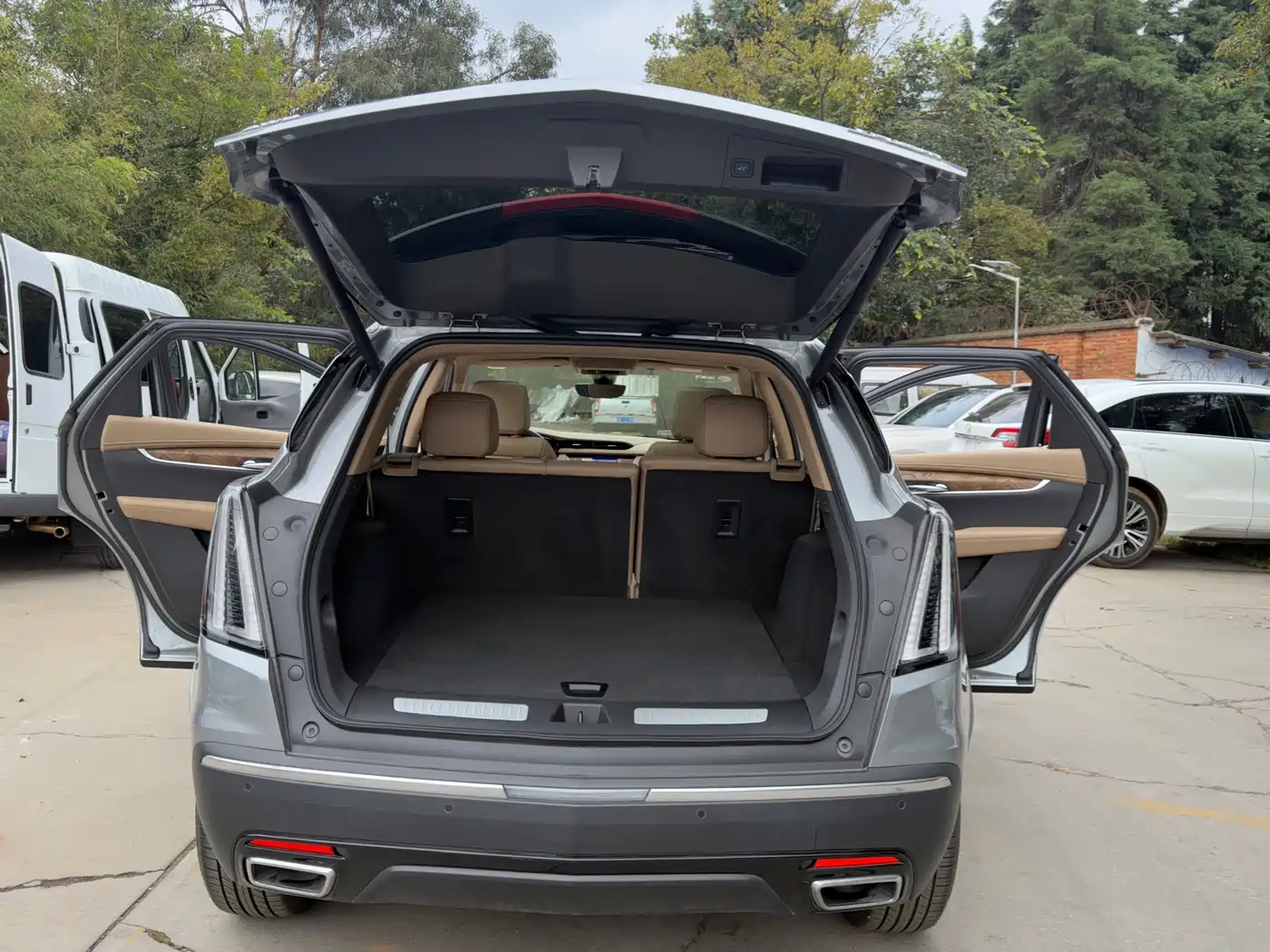 Cadillac XT5 2025 2022 2.0T 4WD Platinum