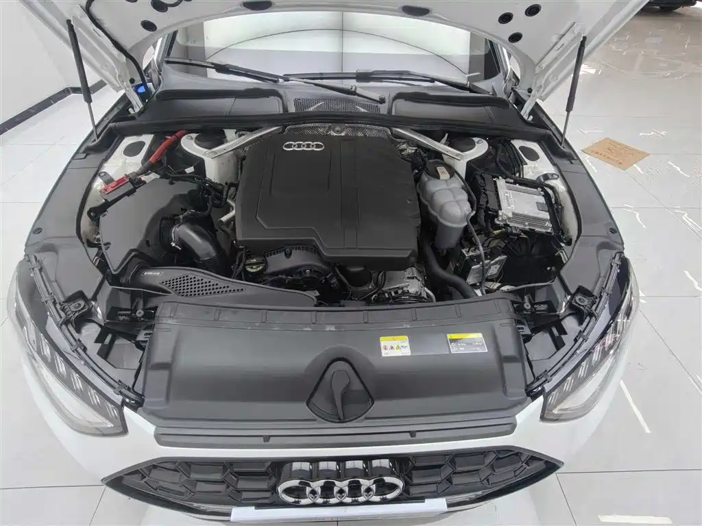 Audi A4L 2023 40 TFSI quattro Luxury Sport фото 15