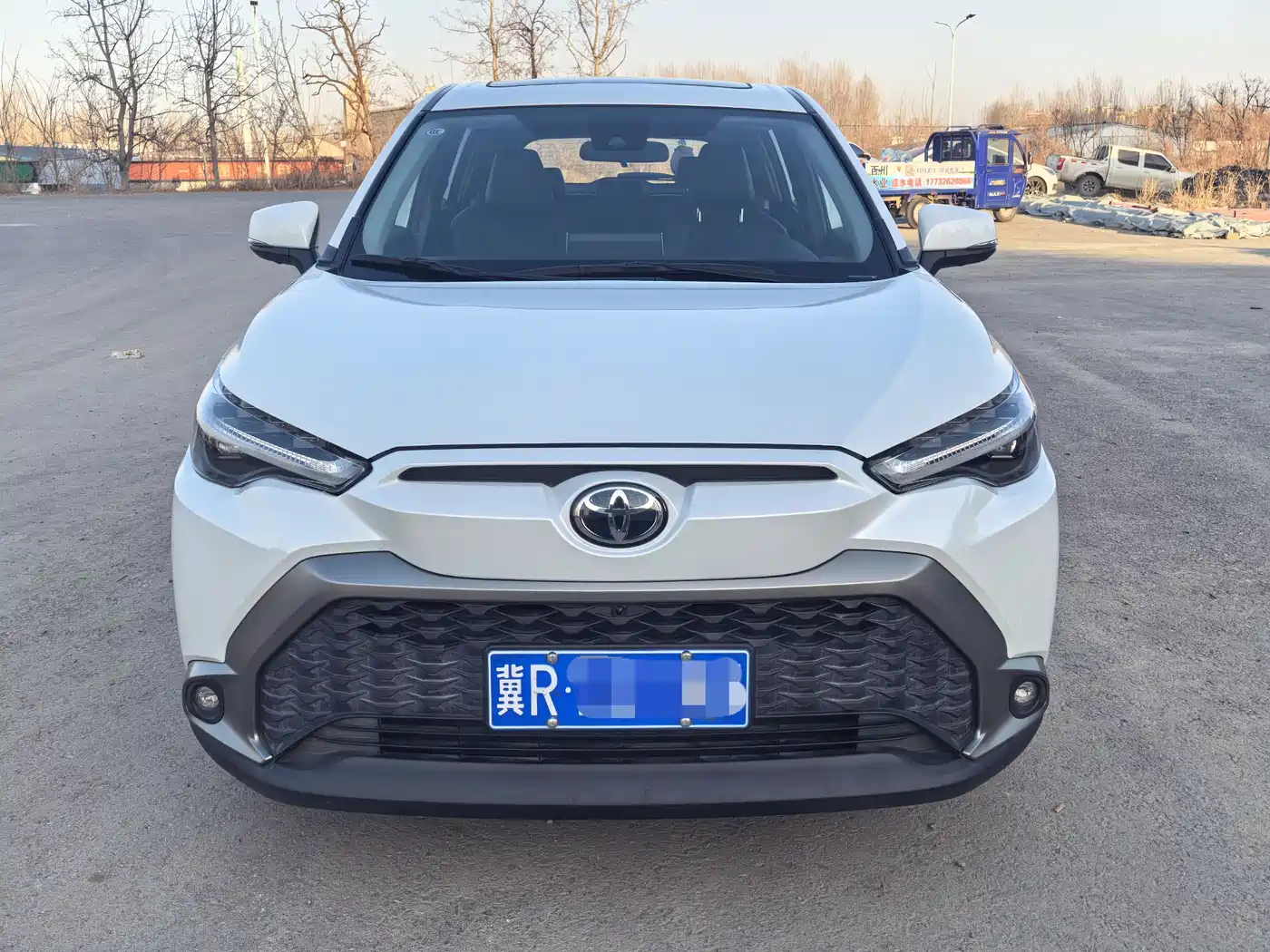 Toyota Frontlander 2022 2.0L CVT Luxury PLUS Edition фото 2