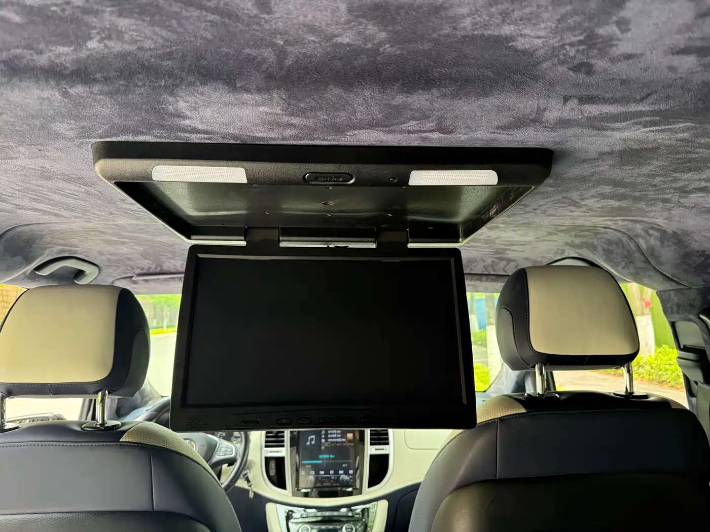 Mercedes-Benz Vito 2021 2.0T Elite 7-Seater фото 16