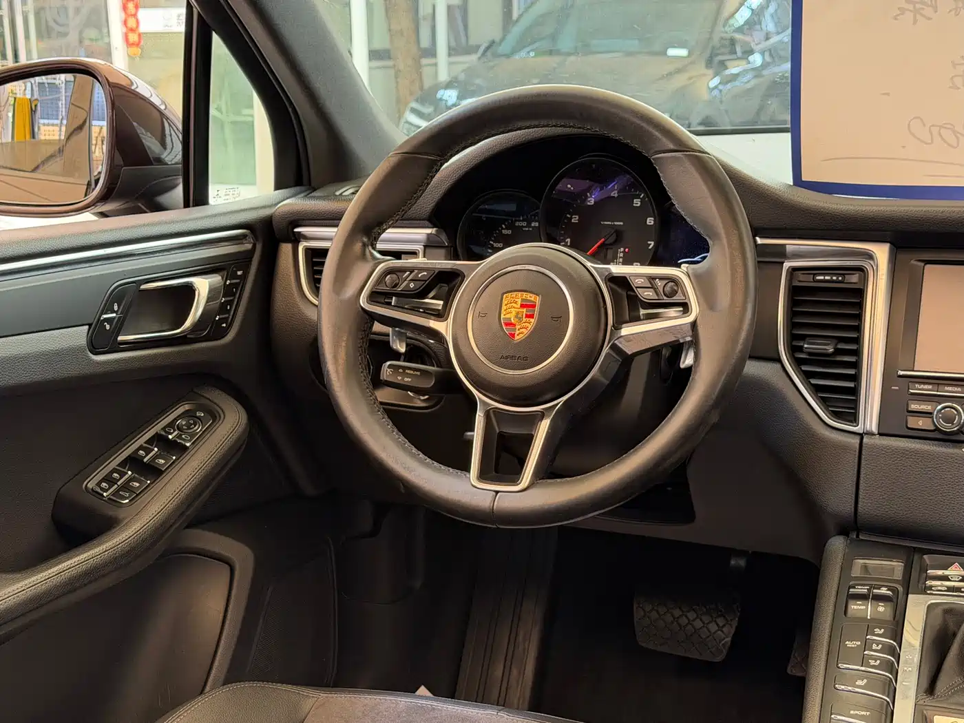 Porsche Macan 2014 Macan 2.0T фото 10