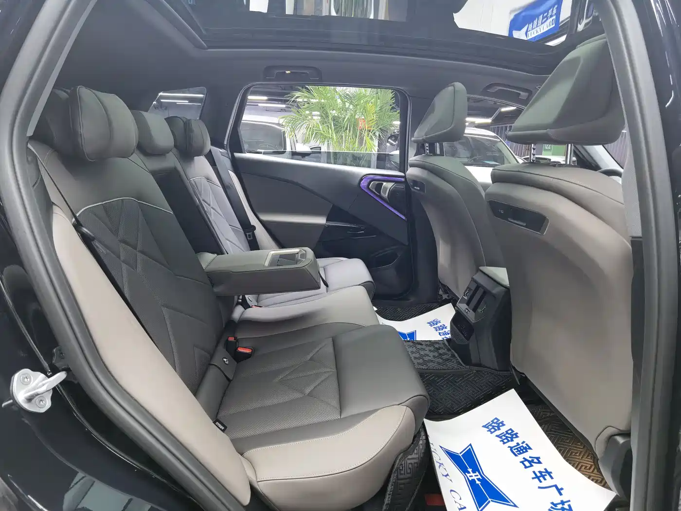 BMW X3 2025 xDrive30L Leading Model M Sport Black Package фото 9