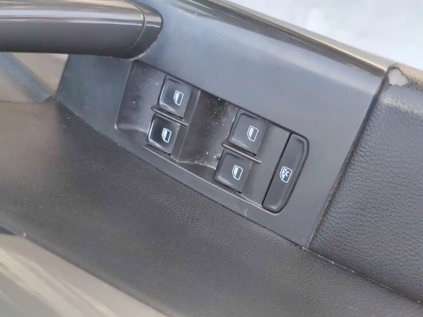 Volkswagen Lavida 2013 Facelift Classic 1.6L Manual Trend фото 11