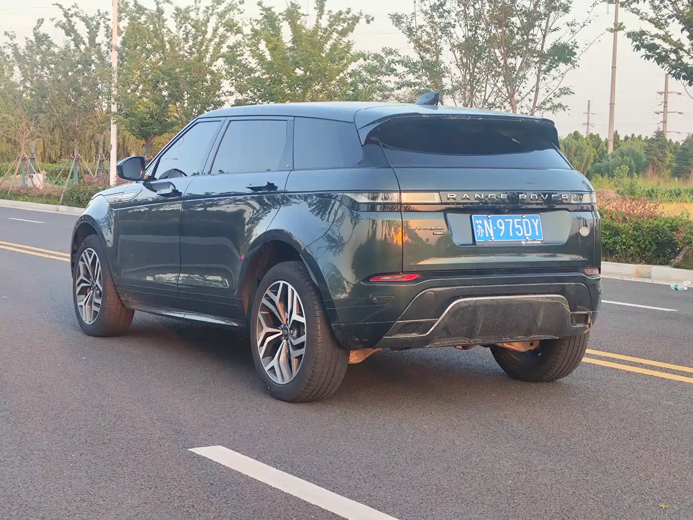 Land Rover Range Rover Evoque 2022 Facelift Range Rover Evoque L 249PS R-Dynamic Luxury фото 6