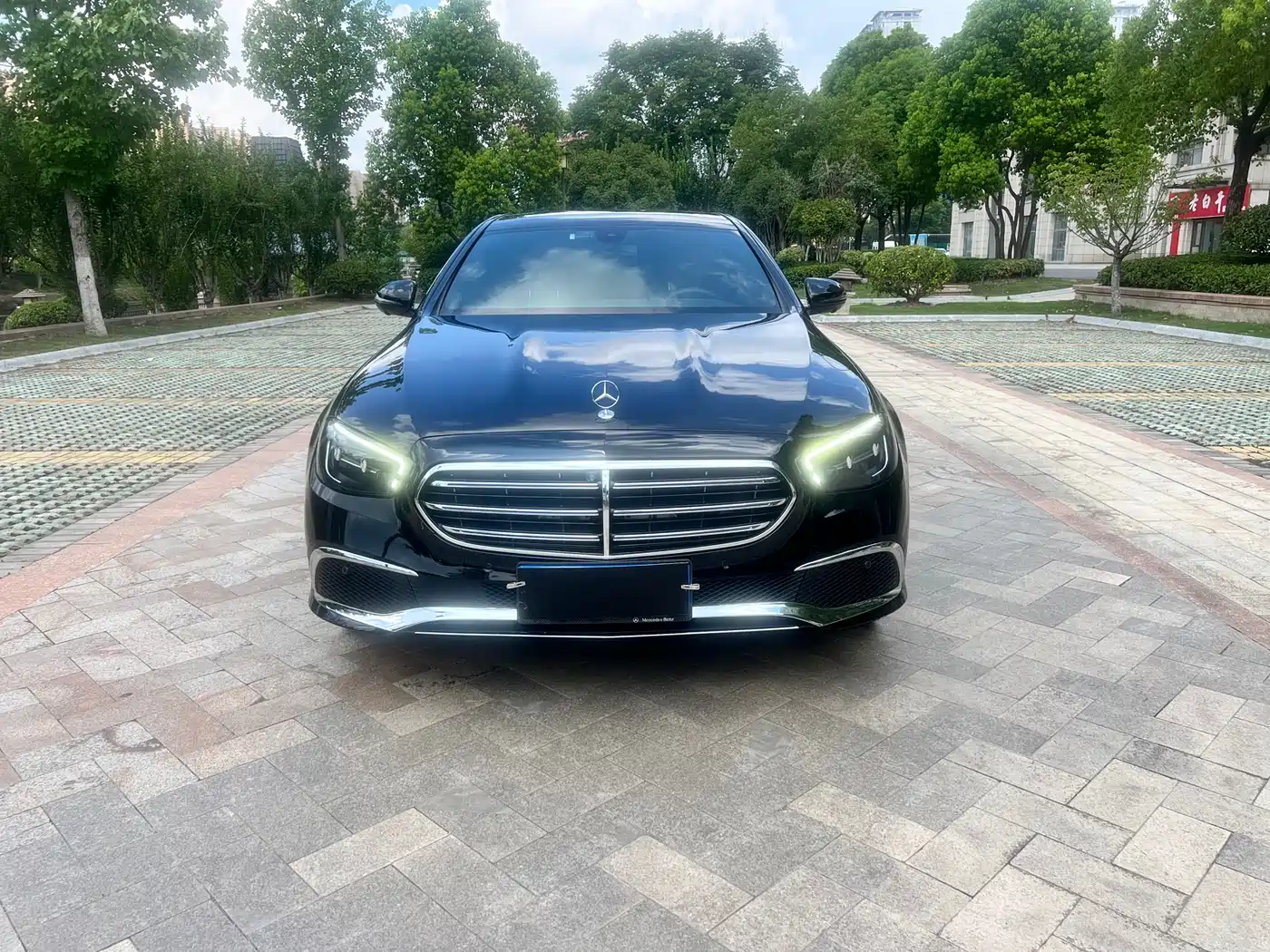  E CLASS