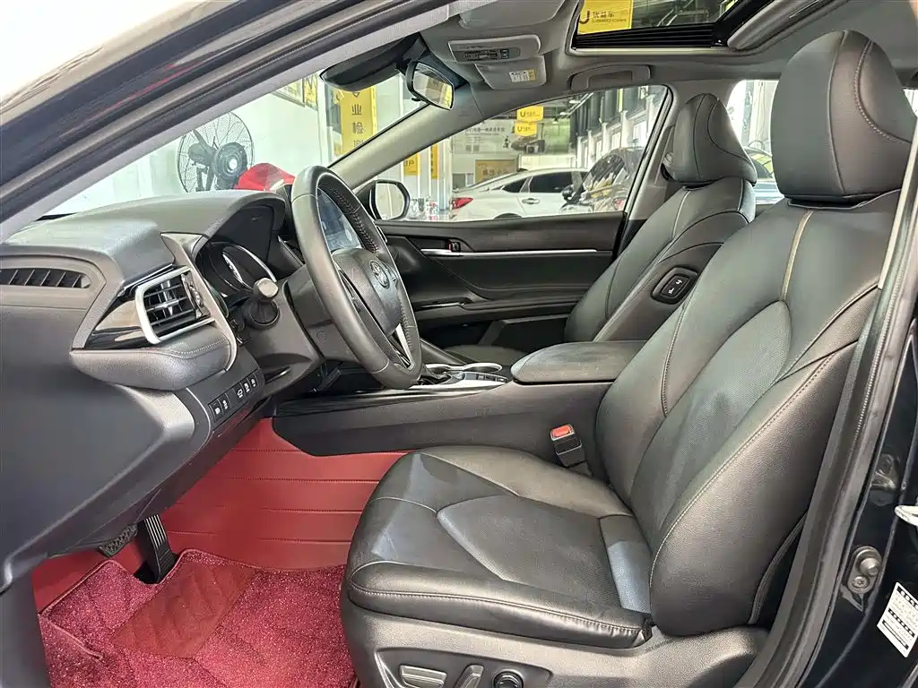 Toyota Camry 2021 2.0G Luxury Edition фото 4