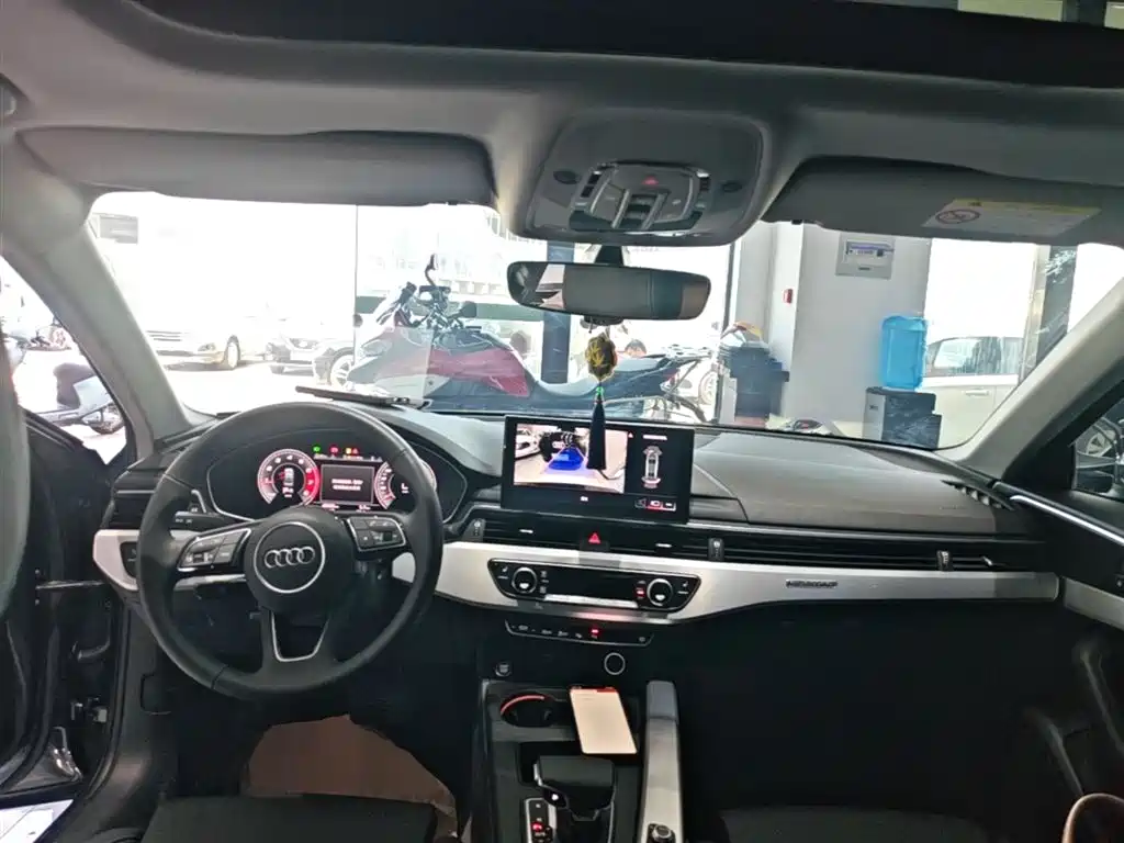 Audi A4L 2020 40 TFSI quattro Luxury Dynamic фото 10