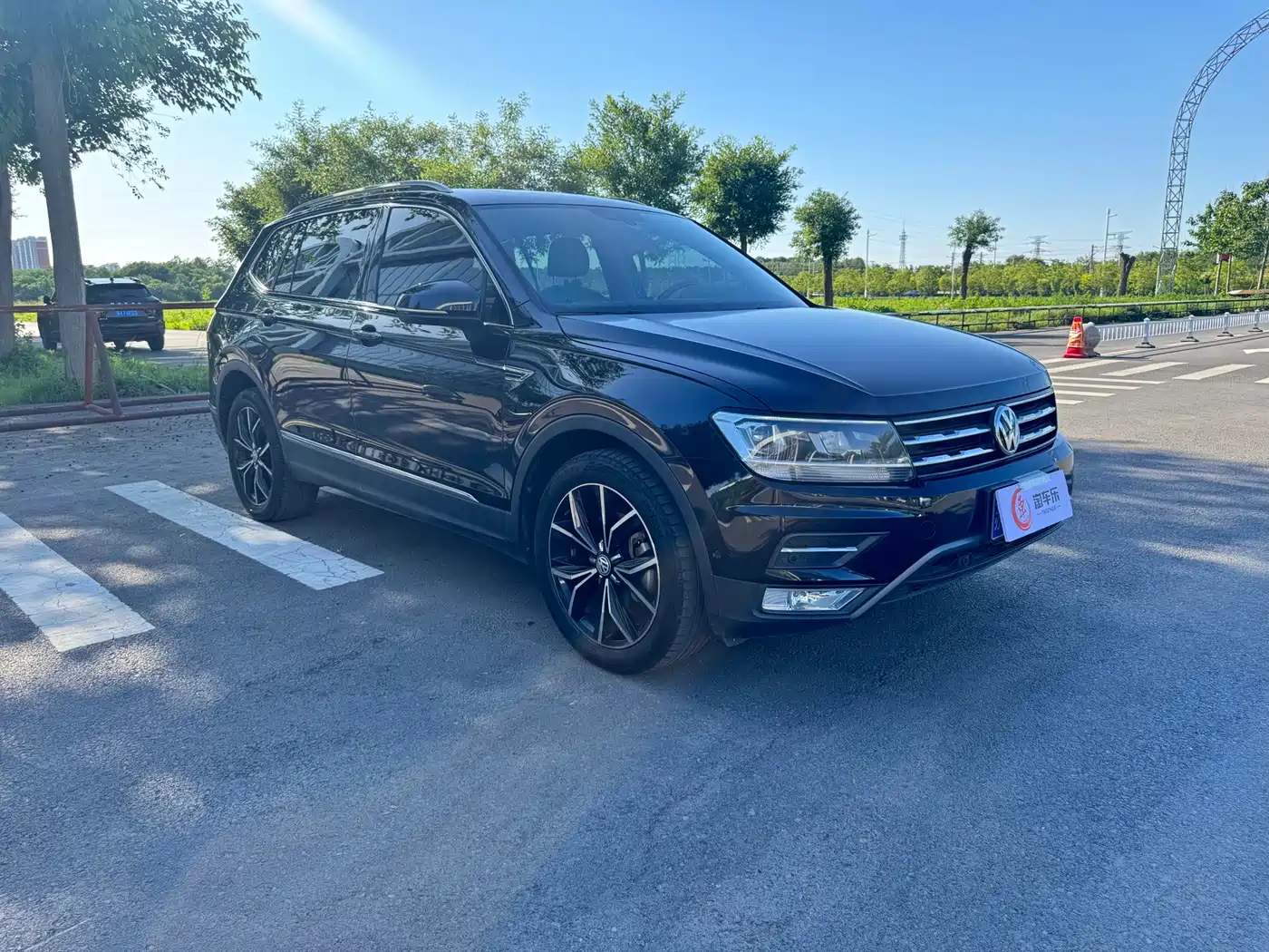 Volkswagen Tiguan L 2019 Facelift 330TSI Auto 2WD Smart Luxury China VI фото 3