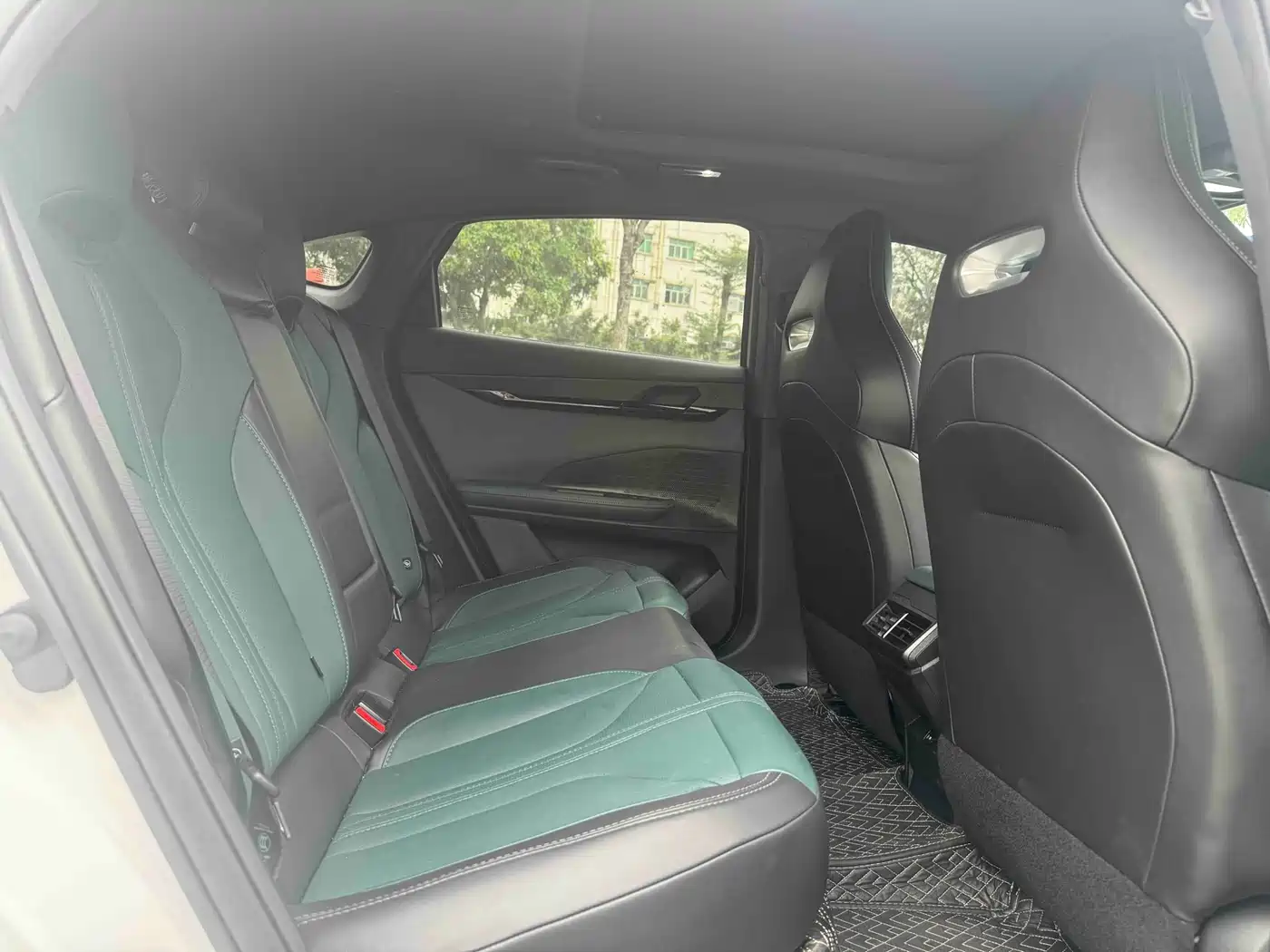 CHANGAN UNI V SMART IDD