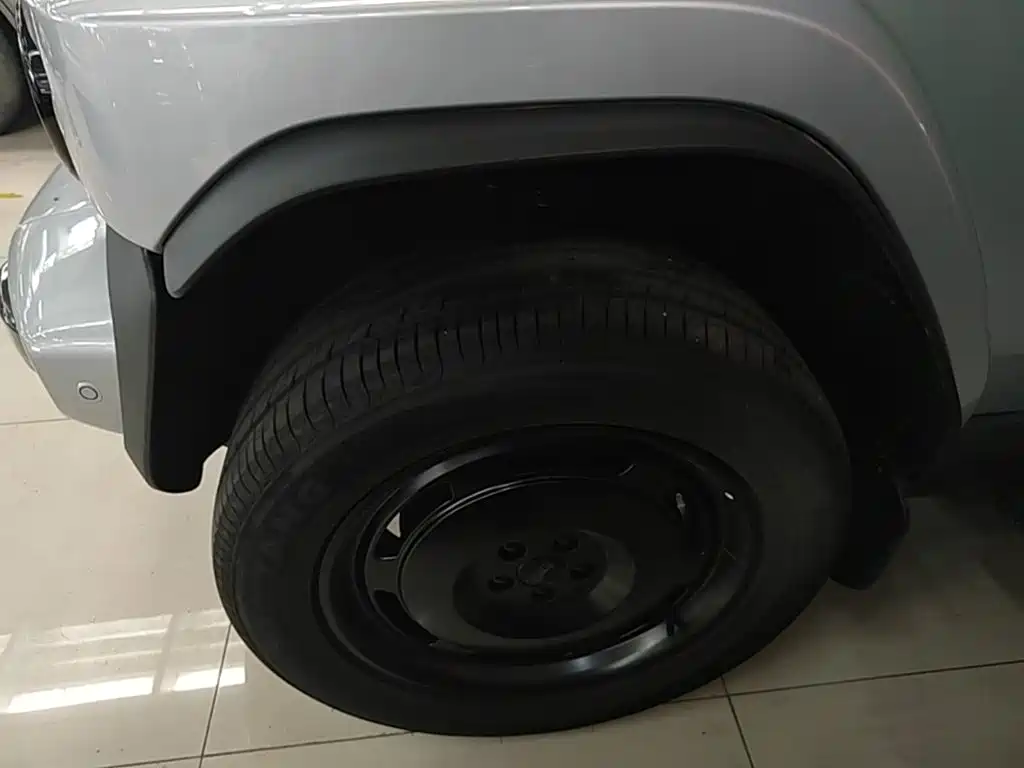 iCAR V23 2026 2025 FWD Base Model