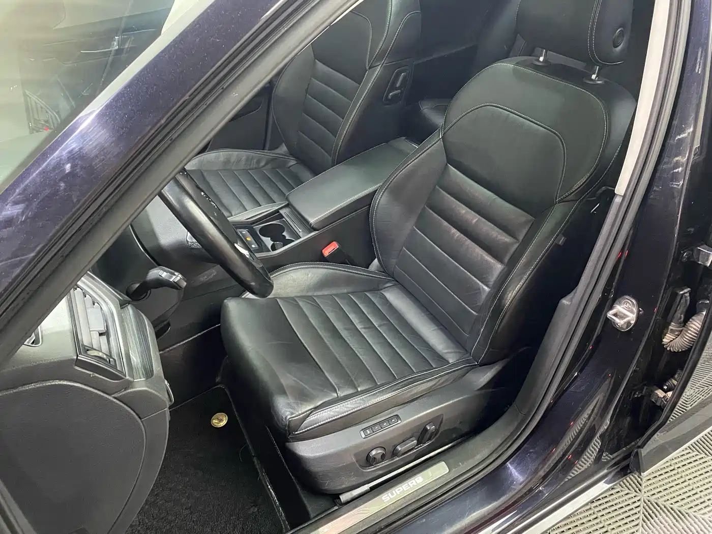 Škoda Superb 2018 TSI330 DSG Luxury Edition China V фото 10