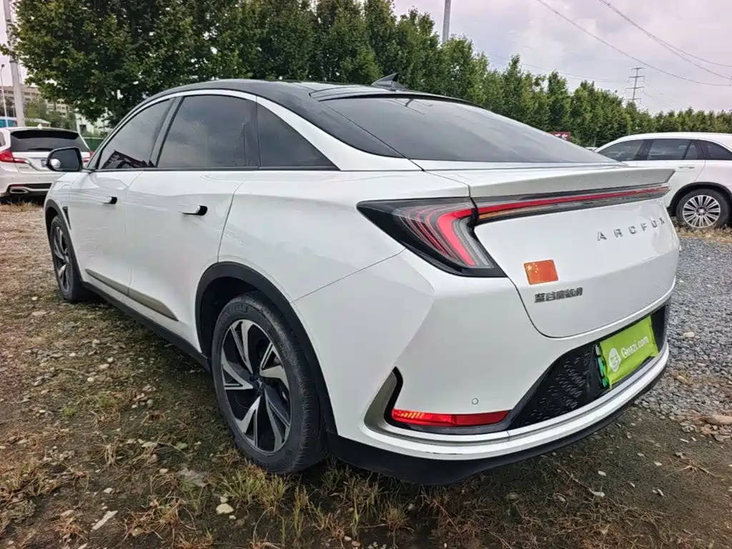 ARCFOX Alpha S 2023 2022 Model 525S 175kW