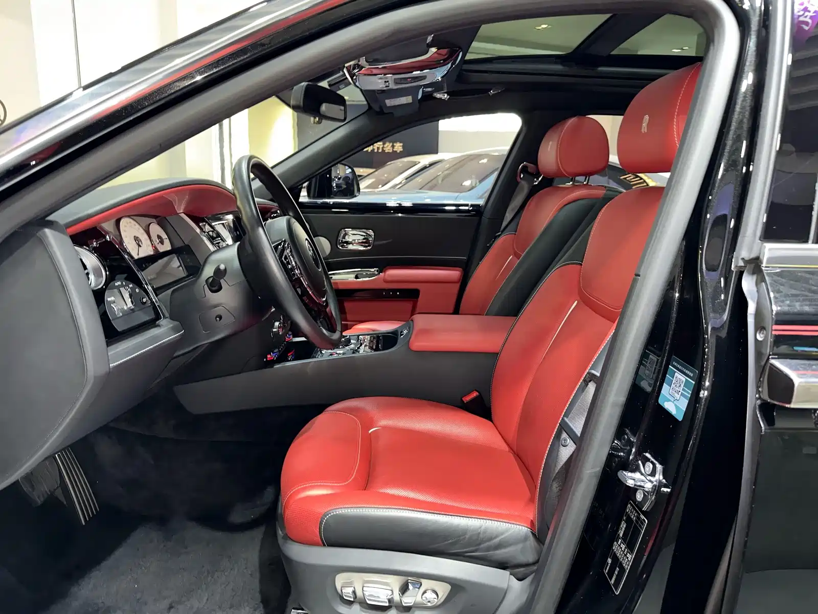 Фото 11 - Rolls-Royce Ghost