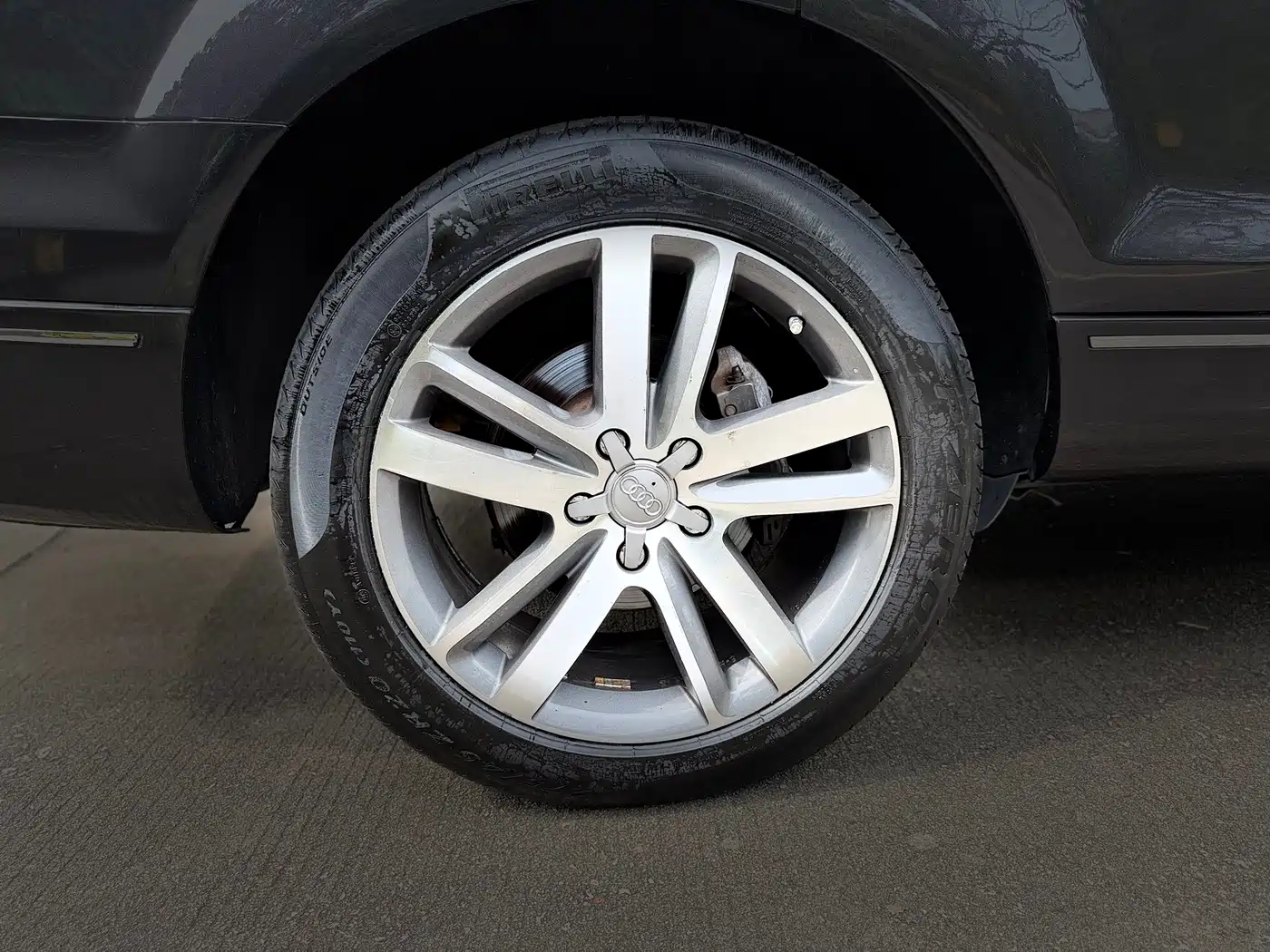 Фото 14 - Audi Q7