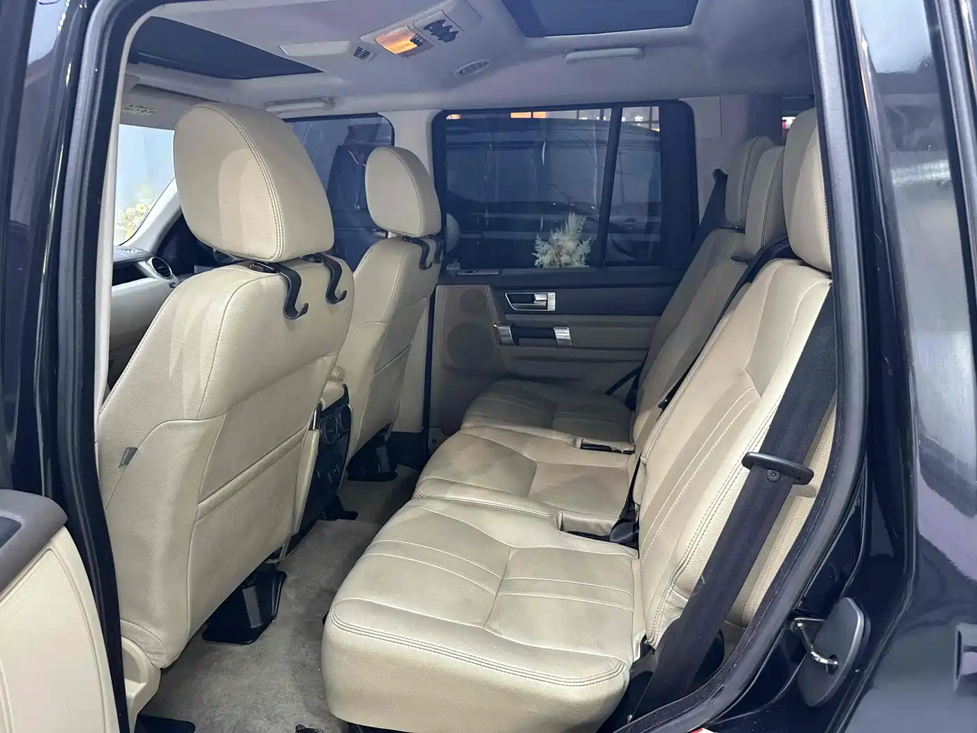 Land Rover Discovery 2015 3.0 SDV6 HSE Diesel фото 18