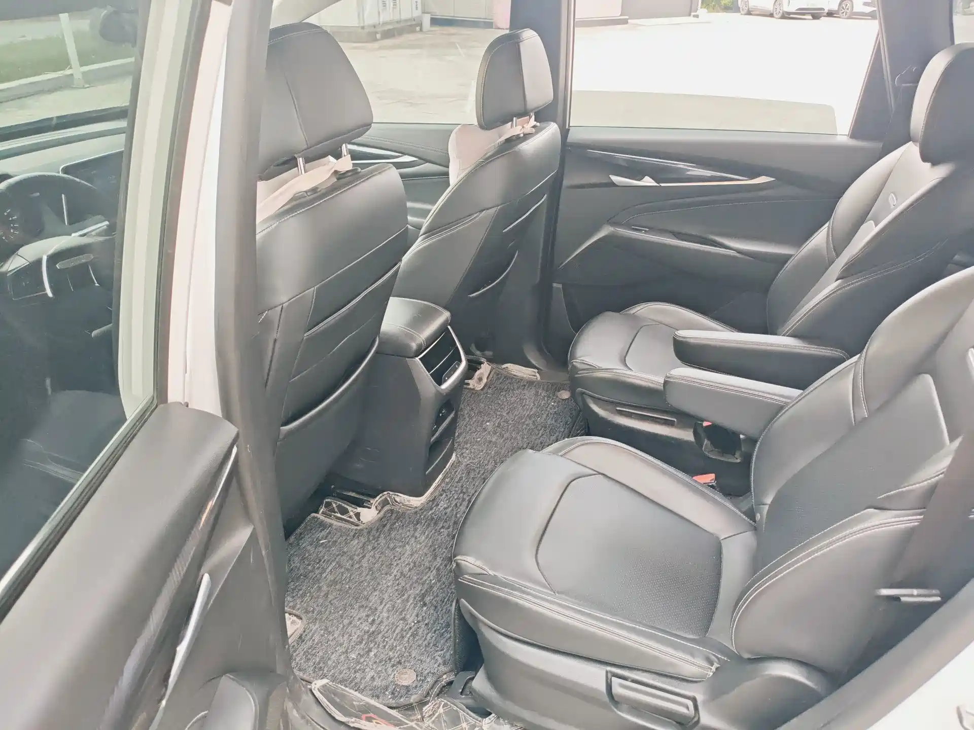 صورة 16 - Maxus Maxus G50